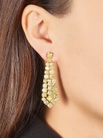 Pair of Coloured Diamond Pendent Earrings | 格拉夫| 彩色鑽石耳墜一對 (鑽石共重約21.10克拉)