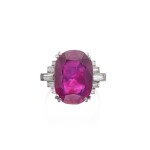 Important ruby and diamond ring, 1930s | 紅寶石配鑽石戒指，1930年代
