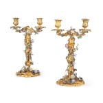 A pair of Louis XV porcelain and tole mounted gilt-bronze twin-branch candelabra, Louis XV, 18th century | Paire de candélabres à deux branches en porcelaine et tole montée en bronze doré, d'époque Louis XV, XVIIIème siècle