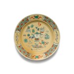 A famille-verte plate, Qing dynasty, Kangxi period