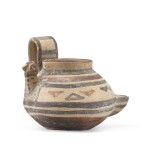 A rare painted pottery 'bird' vessel, Neolithic period  新石器時代 彩繪陶鳥式皿