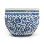 A blue and white 'floral' fishbowl, Qing dynasty, 18th century | 清十八世紀 青花纏枝蓮紋缸