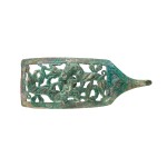 An Ordos bronze 'animal' belt hook, Eastern Zhou dynasty, Warring States period 東周戰國 鄂爾多斯青銅虎噬鹿帶鉤