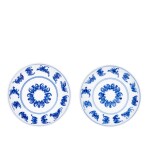 A fine and rare pair of blue and white 'bat' dishes, Marks and period of Yongzheng | 清雍正 青花五蝠紋盤一對 《大清雍正年製》款