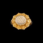 A gold and silver 'lotus' ring Central Java, Indonesia, 9th - 10th century | 九至十世紀 印尼中爪哇 金銀蓮紋戒指