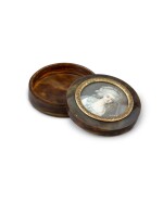 A circular tortoiseshell box insert with a miniature signed Berjon, Paris, circa 1785 | Boîte ronde en écaille sertie d'une miniature signée Berjon, Paris, vers 1785