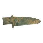 An archaic bronze dagger (Ge), Shang dynasty | 商 青銅戈