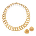  GOLD NECKLACE, BUCCELLATI, AND PAIR OF EARCLIPS