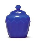 A FACETED ROYAL-BLUE GLASS JAR AND COVER, QING DYNASTY, 18TH CENTURY