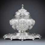 A monumental and important silver imperial presentation covered bratina and tray, Ovchinnikov, Moscow, 1896