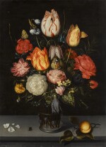 Floral still life including tulips and roses, in a glass beaker upon a stone ledge | 《靜物：石架上的玻璃瓶花、鬱金香與玫瑰》