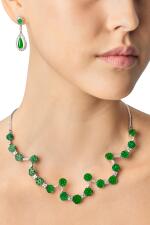 Jadeite and Diamond Necklace and Pair of Pendent Earrings | 天然翡翠 配 鑽石 項鏈 及 耳墜一對