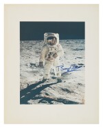  [APOLLO 11] BUZZ ALDRIN AT TRANQUILITY BASE, SIGNED BY ALDRIN. VINTAGE COLOR PHOTOGRAPH, 20 JULY 1969.
