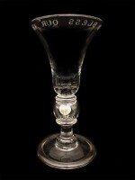 An inscribed engraved toasting glass celebrating the Silver Jubilee of King George V and Queen Mary, 1935