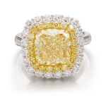 DIAMOND RING | 6.01卡拉 古墊形 Y至Z色 VVS2淨度 鑽石 配 鑽石 戒指