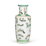 A famille-verte 'butterflies' rouleau vase, Qing dynasty, Kangxi period | 清康熙 五彩百蝶紋捧槌瓶