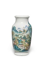 A famille-rose 'landscape' lantern vase, Qing dynasty, 18th century | 清十八世紀 粉彩山水樓閣圖燈籠瓶