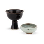A ‘jun’ bowl and a black-glazed stembowl, Song-Yuan dynasty and Qing dynasty | 宋至元 鈞窰天藍釉盌 及 清 黑釉高足盌 一組兩件
