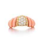 Attribué à Boucheron | Bague corail et diamants | Coral and diamond ring