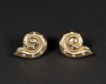 Smooth Snail Diamond Earrings 