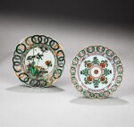 Two famille-verte reticulated rim dishes, Qing dynasty, Kangxi period and 19th century | 清康熙及十九世紀 五彩鏤空口盤一組兩件