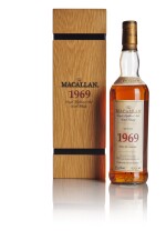 THE MACALLAN FINE & RARE 32 YEAR OLD 59.0 ABV 1969 