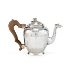A French silver teapot, Jean Eymeric, Bordeaux, 1777-1778 | Théière en argent par Jean Eymeric, Bordeaux, 1777-1778 