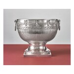 A LARGE GEORGE III SILVER NEOCLASSICAL PUNCH BOWL, THOMAS HEMING, LONDON, 1770