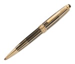 MONTBLANC | A YELLOW GOLD PLATED AND BLACK LACQUER BALLPOINT PEN, CIRCA 2005