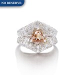 COLOURED DIAMOND AND DIAMOND RING  | 0.60卡拉 古墊形 彩色鑽石 配 鑽石 戒指
