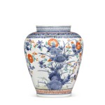 A Kakiemon vase | Edo period, late 17th century