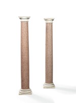 A pair of pink granite columns, 18th century  | Paire de colonnes en granit rose, XVIIIe siècle