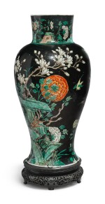  A FAMILLE-NOIRE 'BIRD AND FLOWER' BALUSTER JAR,  QING DYNASTY, 19TH CENTURY