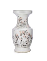 A rare large famille-rose 'Scholars' vase  Qing dynasty, Yongzheng period | 清雍正 墨彩香山九老圖折肩盤口瓶