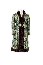 Nina Ricci par Gérard Pipart, Haute Couture, Fall-Winter 1964-1965, Silk broché coat lined with fur | Manteau en broché de soie, bordé de fourrure 