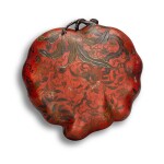 A large peach-shaped qiangjin and tianqi lacquer box and cover, Qing Dynasty, Kangxi period | 清康熙 戧金填漆桃式蓋盒