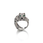 Sapphire, emerald, diamond and onyx ring, 'Panthère' | 卡地亞 藍寶石、祖母綠、鑽石及縞瑪瑙 'Panthère' 戒指