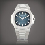 Nautilus, Reference 5711 | A stainless steel bracelet watch with date, Circa 2010 | 百達翡麗 | Nautilus  型號5711 | 精鋼鏈帶腕錶，備日期顯示，約2010年製