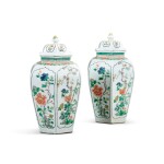 A pair of two famille verte vases and covers, Qing dynasty, 19th century | 清十九世紀 五彩開光牡丹圖蓋瓶一對