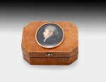 A wood gold-mounted box, the miniature by Charles Guillaume Alexandre Bourgeois, France, circa 1800 | Boîte en loupe montée en or, la miniature par Charles Guillaume Alexandre Bourgeois, France, vers 1800