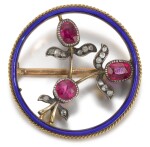 A Fabergé jewelled gold and champlevé enamel brooch, August Hollming, St Petersburg, 1899-1908