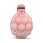 A white overlay pink glass snuff bottle, Qing dynasty, 18th century