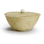A MUGHAL-STYLE PALE BEIGE-CELADON JADE 'FLORAL' BOWL AND COVER, QING DYNASTY, 18TH / 19TH CENTURY