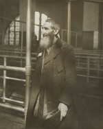 'Jewish immigrant at Ellis Island'