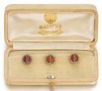 A FABERGÉ SET OF JEWELLED GOLD AND GUILLOCHÉ ENAMEL SHIRT STUDS, ST PETERSBURG, 1899-1903