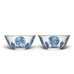 A pair of blue and white 'phoenix' bowls, Qing dynasty, Kangxi period | 清康熙 青花團鳳紋盌一對 