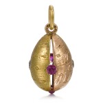 Birchwood: A jewelled varicoloured gold segmented egg pendant, probably Fabergé, St Petersburg, 1904-1908