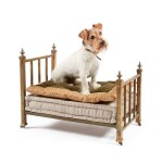 A VICTORIAN BRASS 'DOG BED', LATE 19TH /EARLY 20TH CENTURY