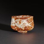 Kitaoji Rosanjin (1883-1959) A white and iron-red shino teabowl, Japan, Showa period 「人間國寶」北大路 魯山人 （1883 - 1959年） 昭和時期 鉄紅志野茶盌