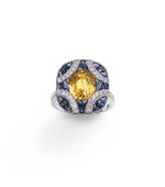 Yellow sapphire, sapphire and diamond ring [Bague saphir jaune, saphirs et diamants]